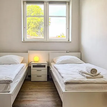 In Zirtow Везенберг